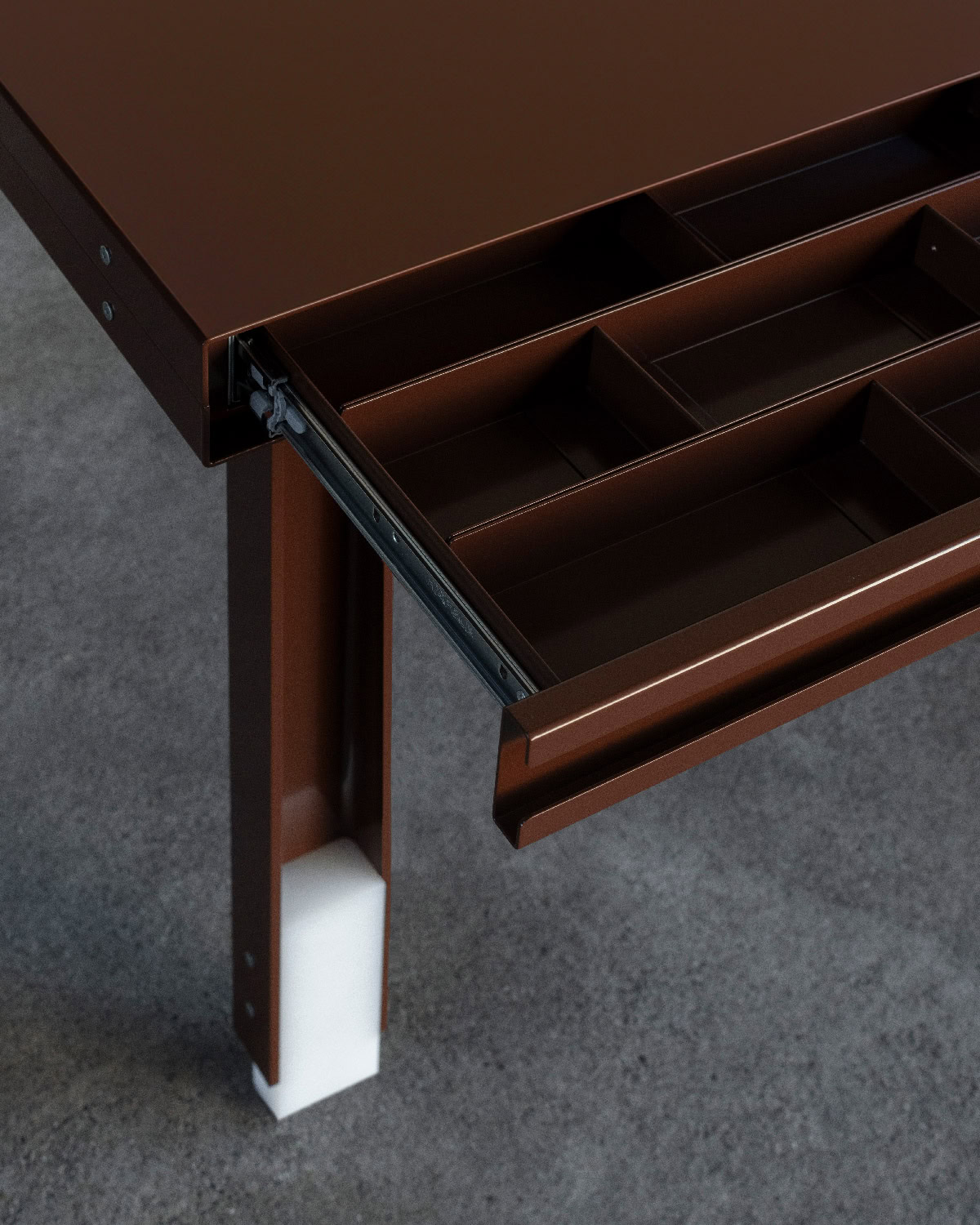 PhilippeMalouin-Lehni-Bent-Aluminium-1200x1500-1