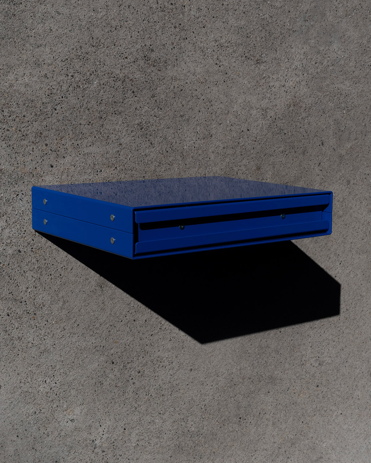 PhilippeMalouin-Lehni-Bent-Aluminium-1200x1500-18