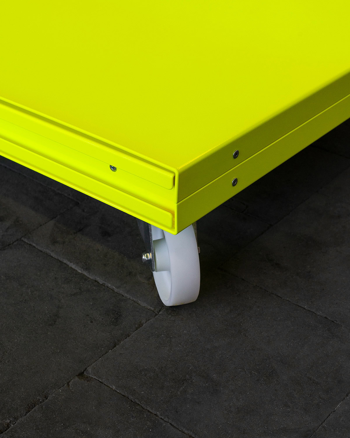PhilippeMalouin-Lehni-Bent-Aluminium-1200x1500-4