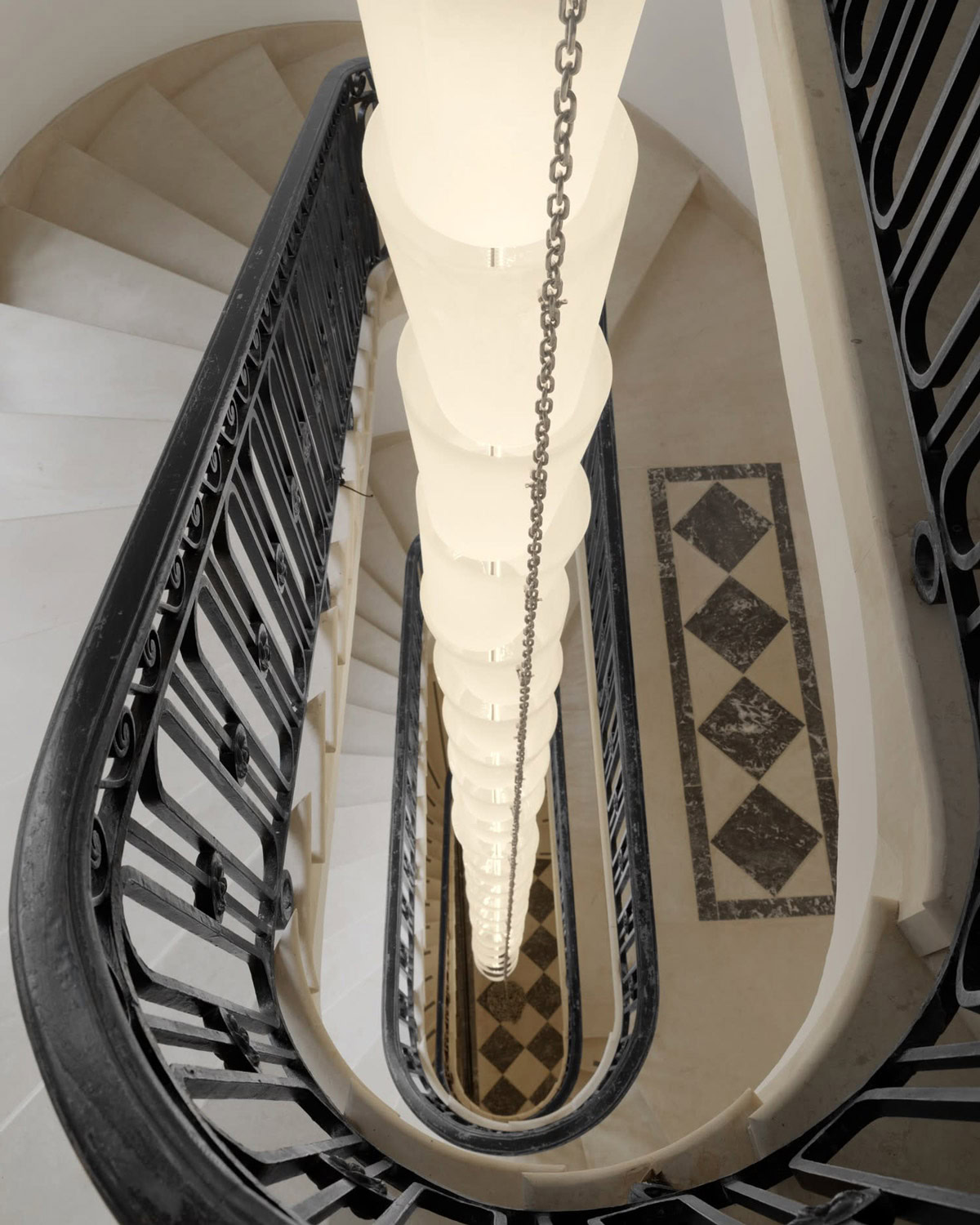 PhilippeMalouin-Chute-Chandelier-1200x1500-1