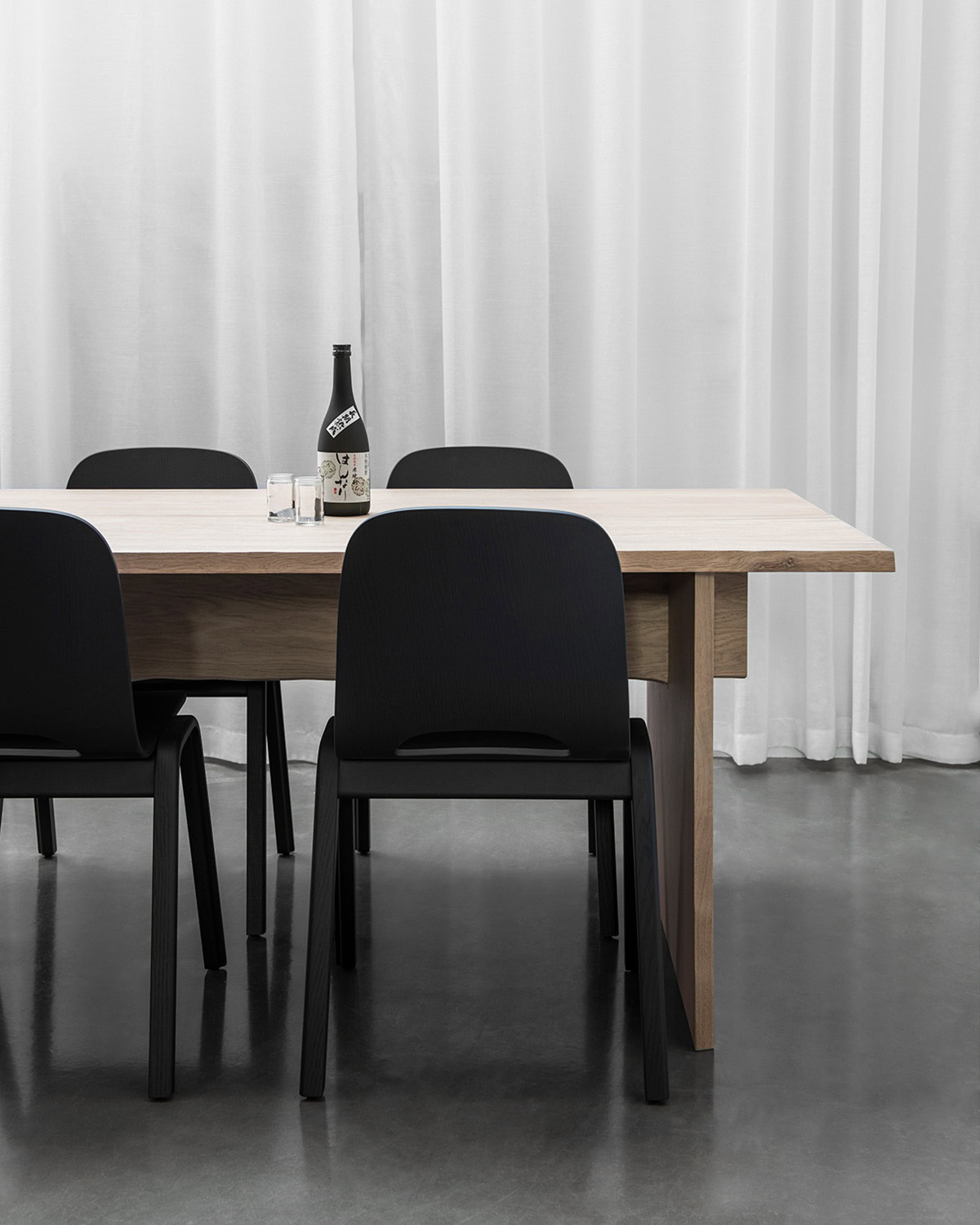 PhilippeMalouin-Hem-Bookmatch-1200x1500-03