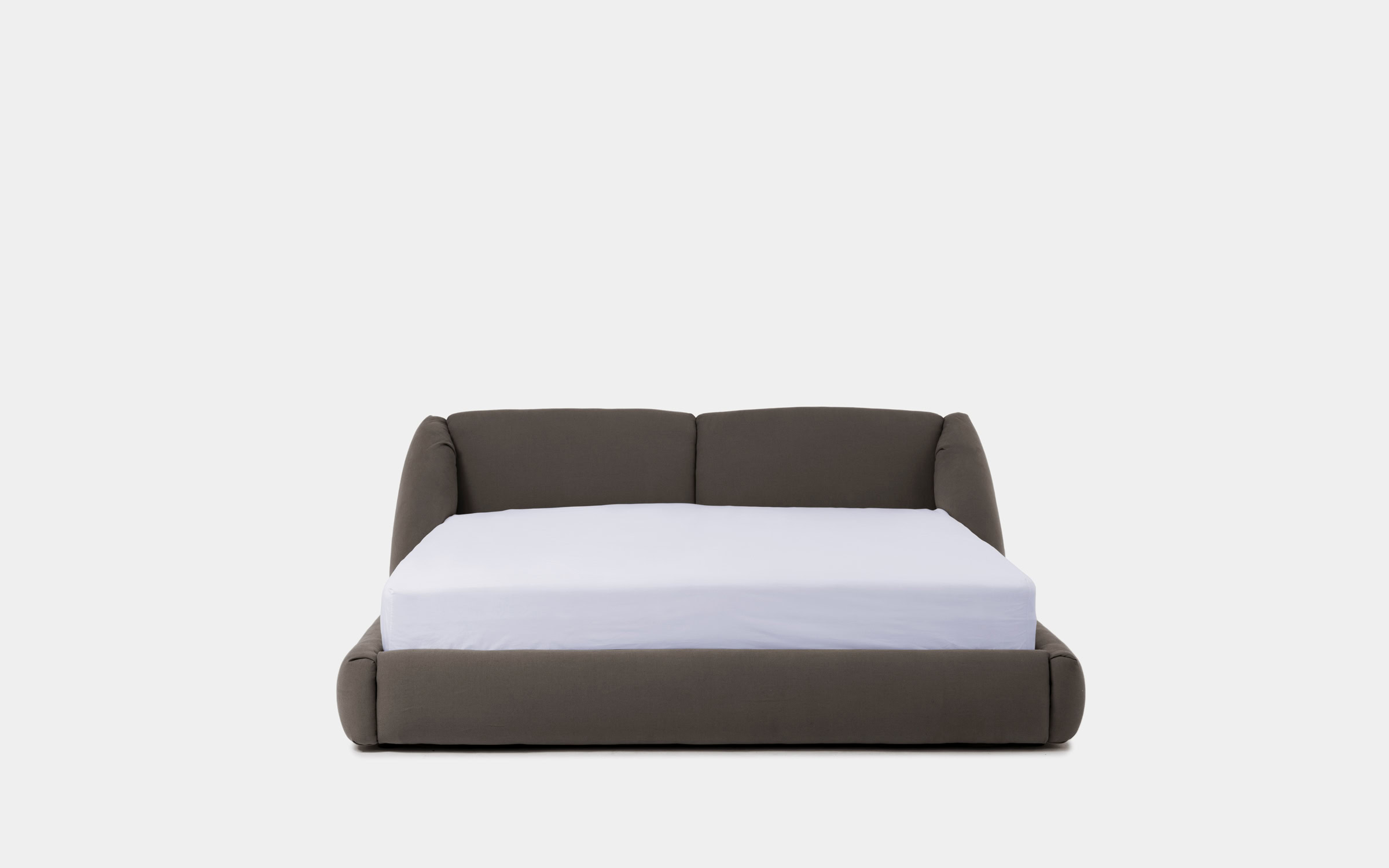 PhilippeMalouin-SCP-Puffer-Bed-2400x1500-1