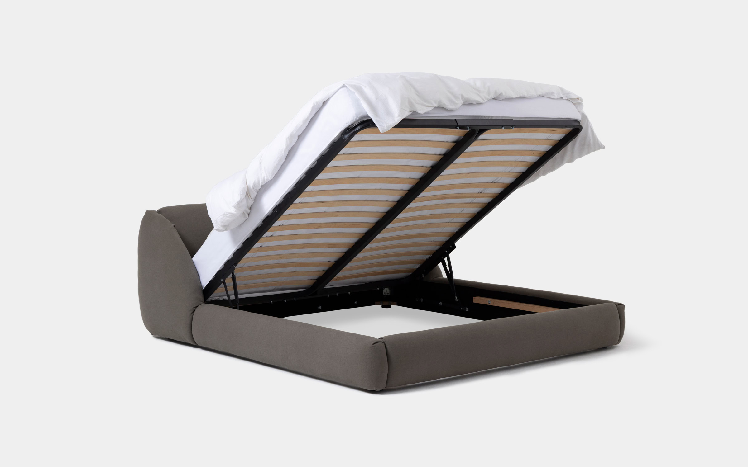 PhilippeMalouin-SCP-Puffer-Bed-2400x1500-5